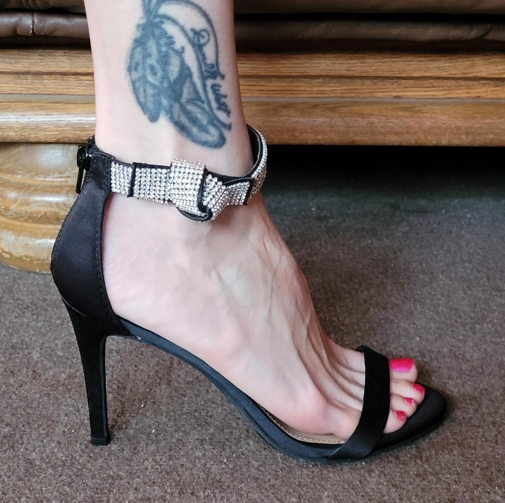 Christian Siriano 3" Heels